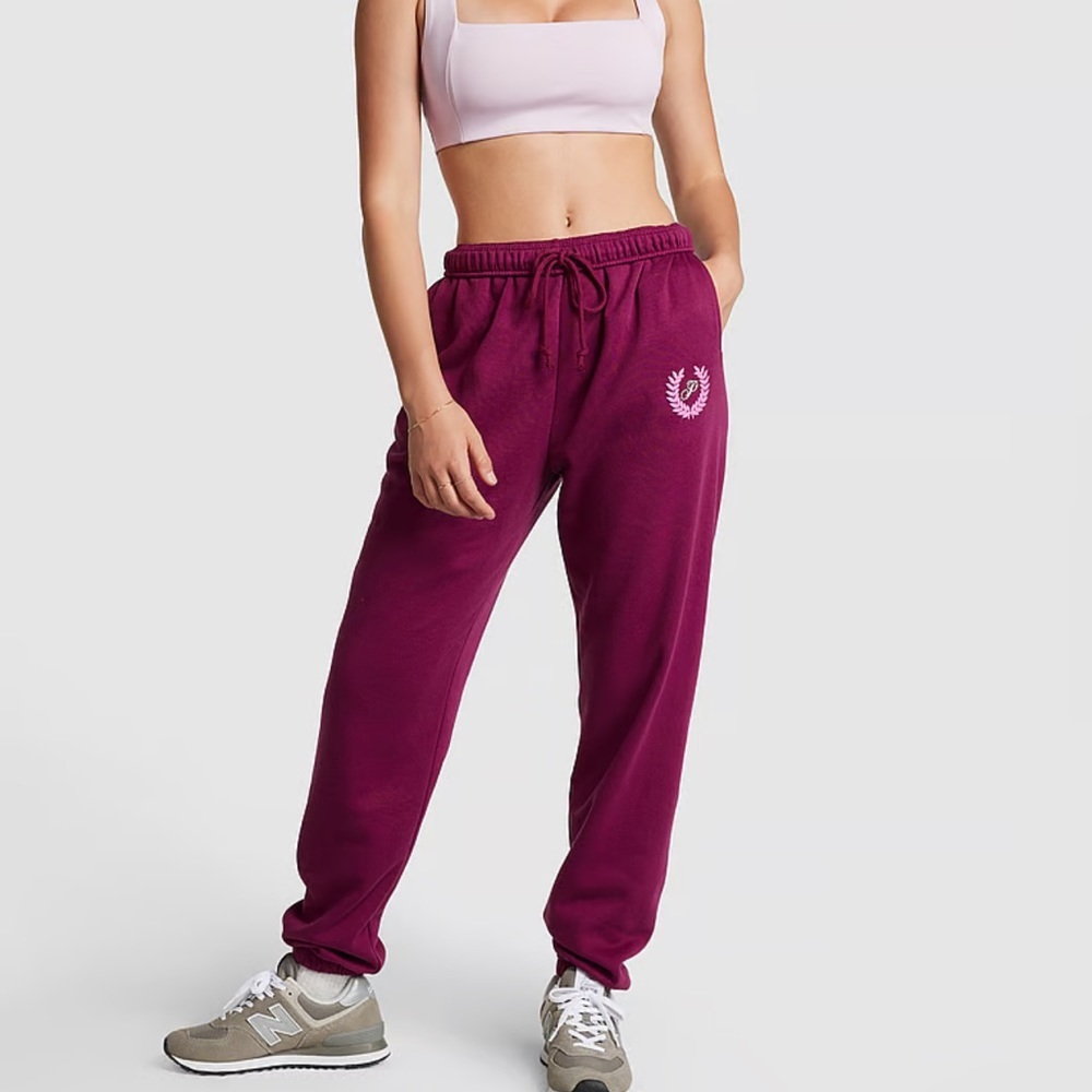 New PINK
EVERYDAY FLEECE HIGH-WAIST GYM PANTS